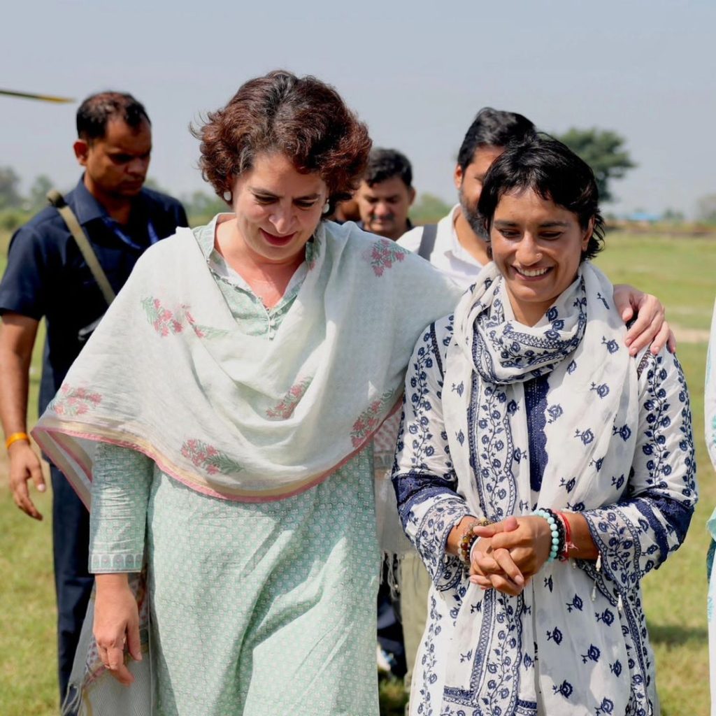 VInesh Phogat with Priyanka Gandhi